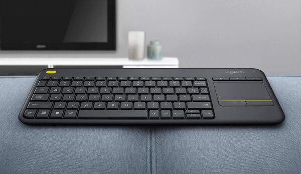 Logitech K400 Plus Wireless Keyboard with Touchpad – Arabic, Black - Image 7
